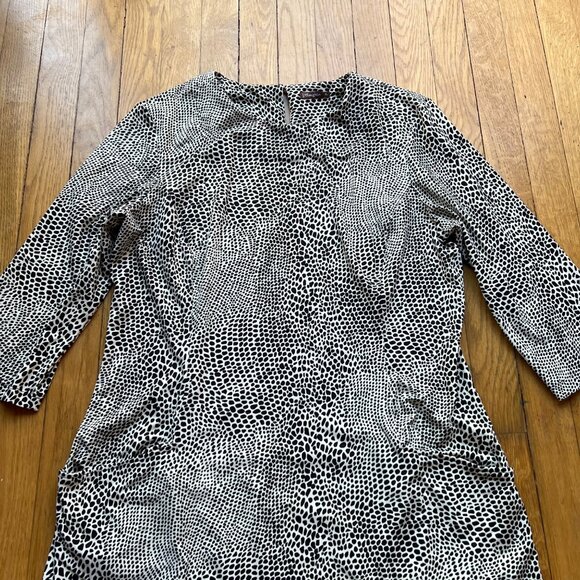 J. McLaughlin Size XL Black & White Animal Print 3/4 Sleeve Bodycon Shift Dress - Picture 3 of 16
